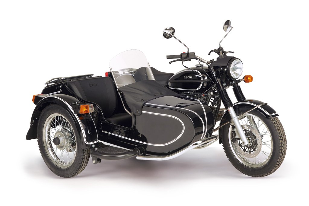 DSC6244_Classic_schwarz_ret_WEB_1024px.jpg